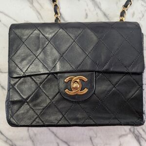 Chanel Vintage Classic Mini square flap black Lambskin 24K Gold HW 1989-1991